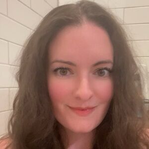 Meet your Posher, Leah